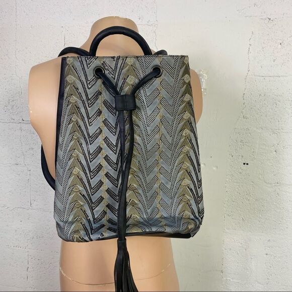 Gitta Black Silver  Chevron Printed Drawstring Close Bucket Backpack - Picture 6 of 10